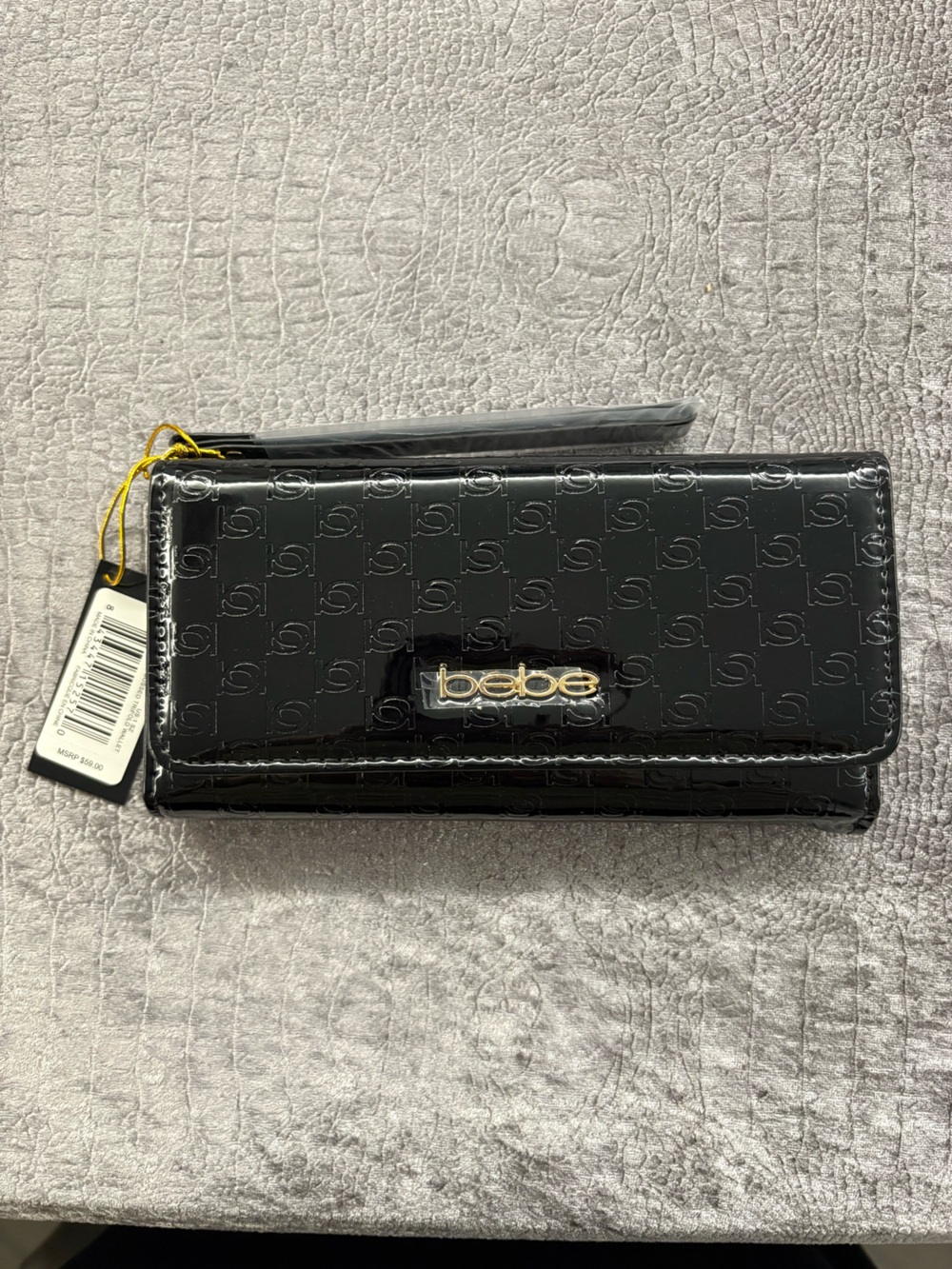 NWT bebe Logo Print Trifold Wallet Black Wristlet